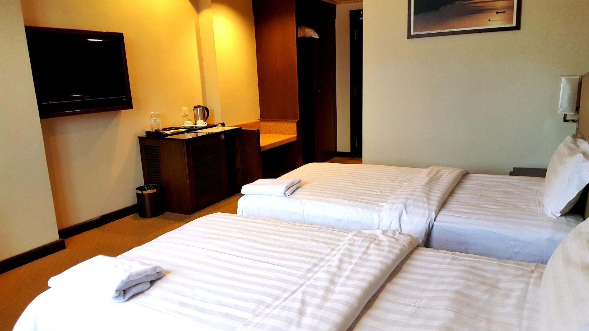 קוטה קינבלו Lintas View Hotel מראה חיצוני תמונה
