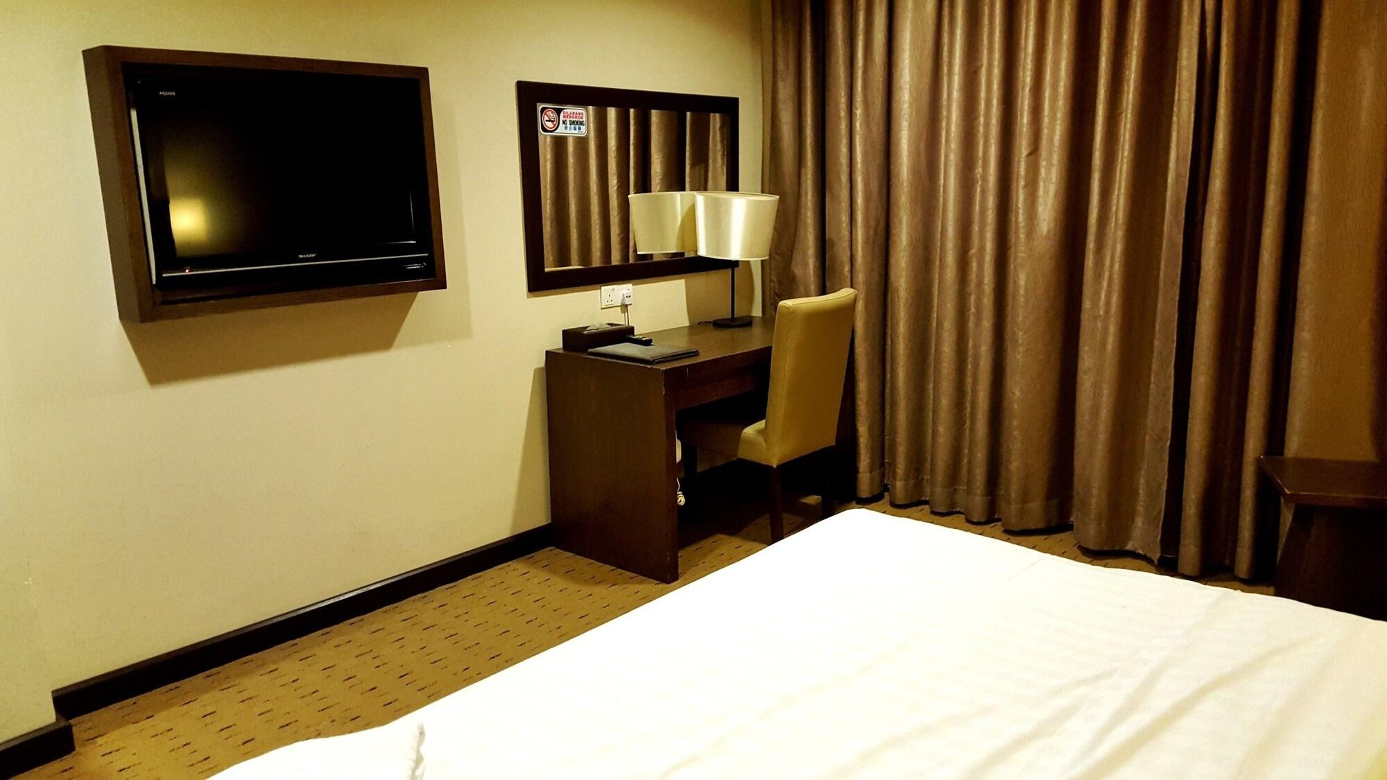 קוטה קינבלו Lintas View Hotel מראה חיצוני תמונה