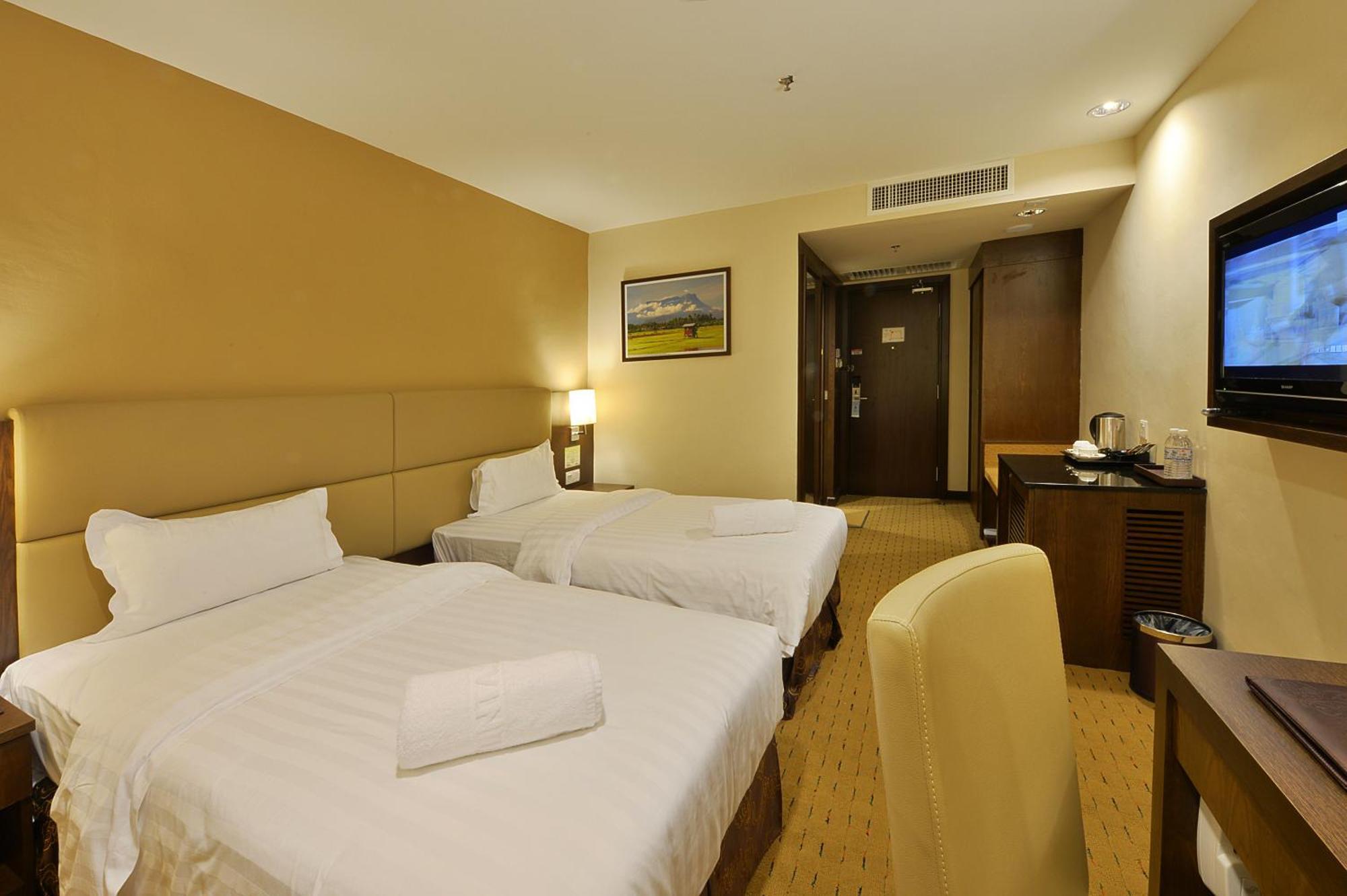 קוטה קינבלו Lintas View Hotel מראה חיצוני תמונה