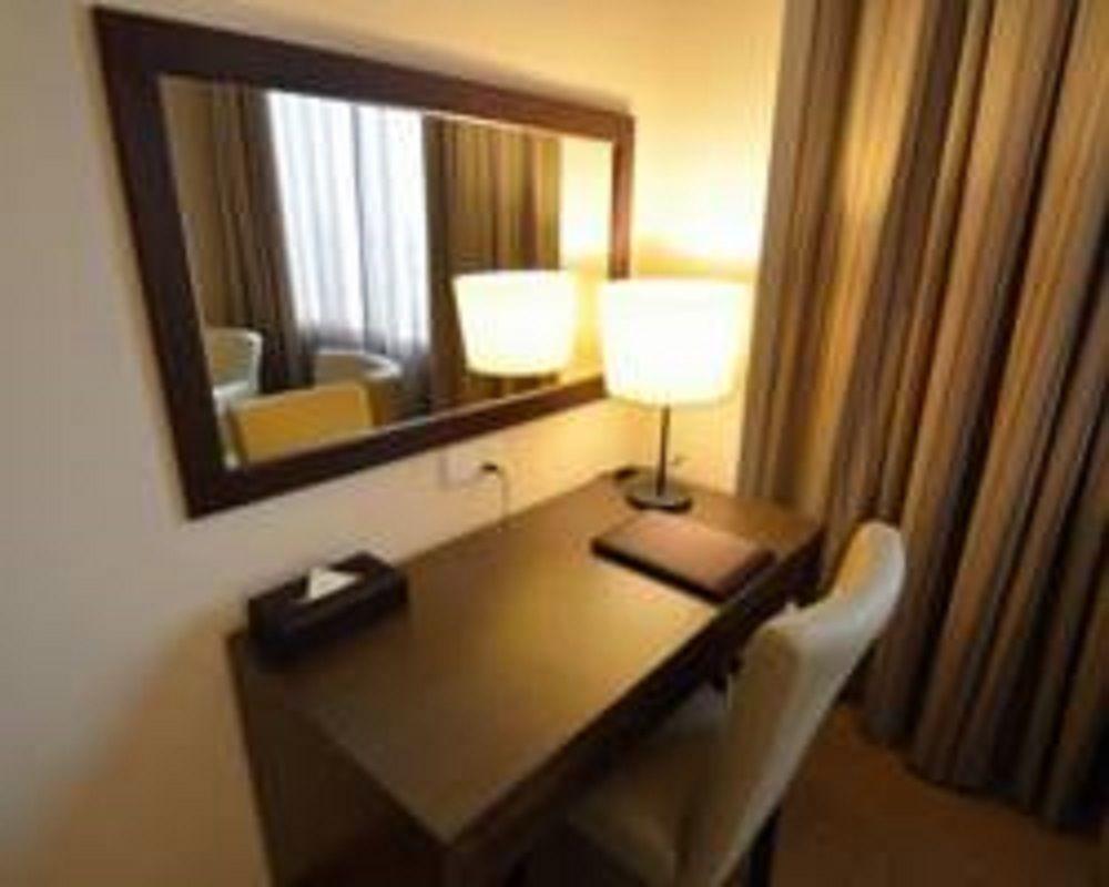 קוטה קינבלו Lintas View Hotel מראה חיצוני תמונה