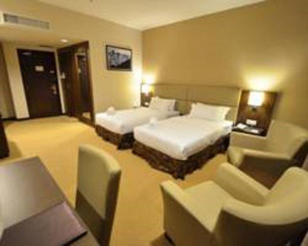 קוטה קינבלו Lintas View Hotel מראה חיצוני תמונה